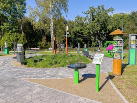 Naukowe place zabaw - Zegar słoneczny