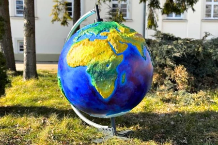 Naukowe place zabaw - Globus - średnica 90cm