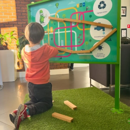Naukowe place zabaw - Tablica edukacyjna z kulodromem (jednostronna)