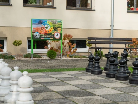Naukowe place zabaw - Tablica edukacyjna 4 pory roku (jednostronna)