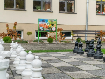 Naukowe place zabaw - Tablica edukacyjna 4 pory roku (jednostronna)